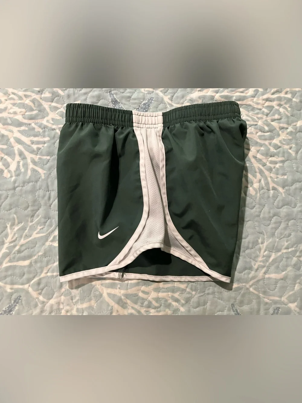 Nike girl size medium pull up athletic shorts(2 pairs)